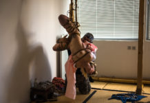 Suspension Shibari futomomo