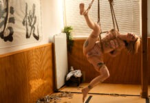 Performance shibari intime knibaku erotique
